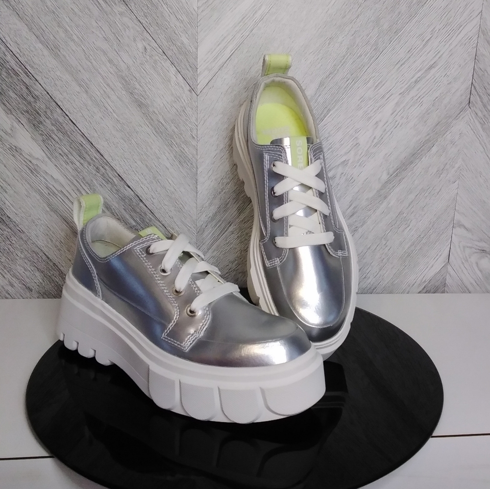 SOREL Caribou X Women's Waterproof Sneaker/Platform Shoe Sz: US 7.5